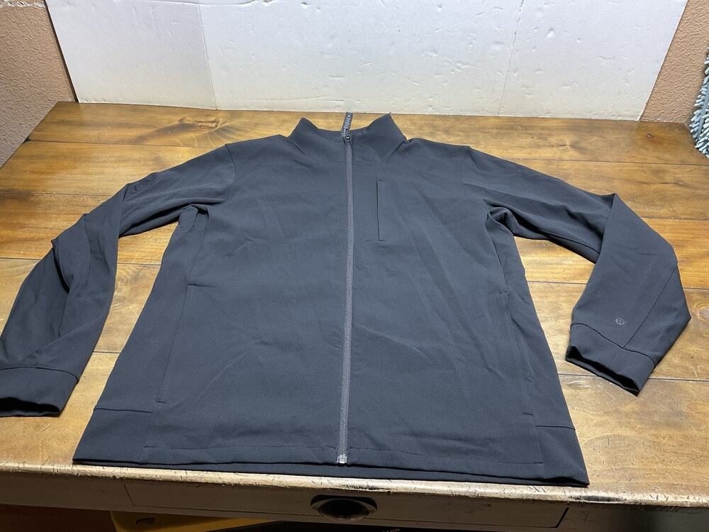 Lululemon Sojourn Jacket Men XL Black Full Zip Sweat Wicking Warpstreme